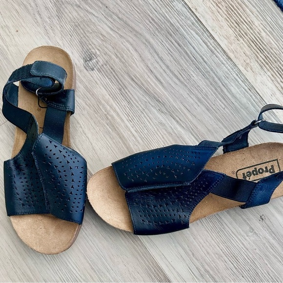 Propet Black Sandals leather Open Toe 8WW 4E NWOT - Picture 10 of 15